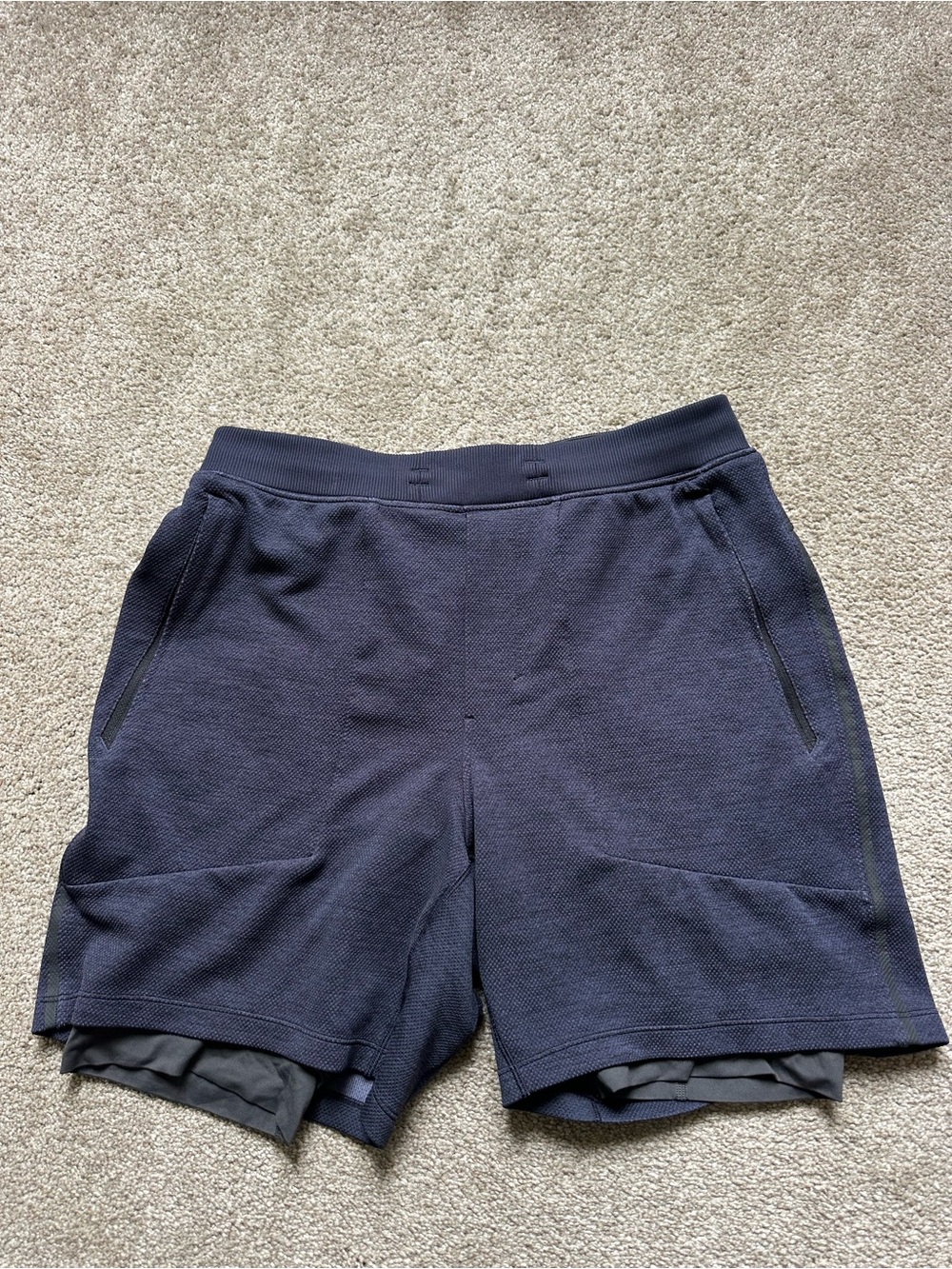 Lululemon Mens Navy Blue T.H.E. Bult-in Liner Shorts Sz M
